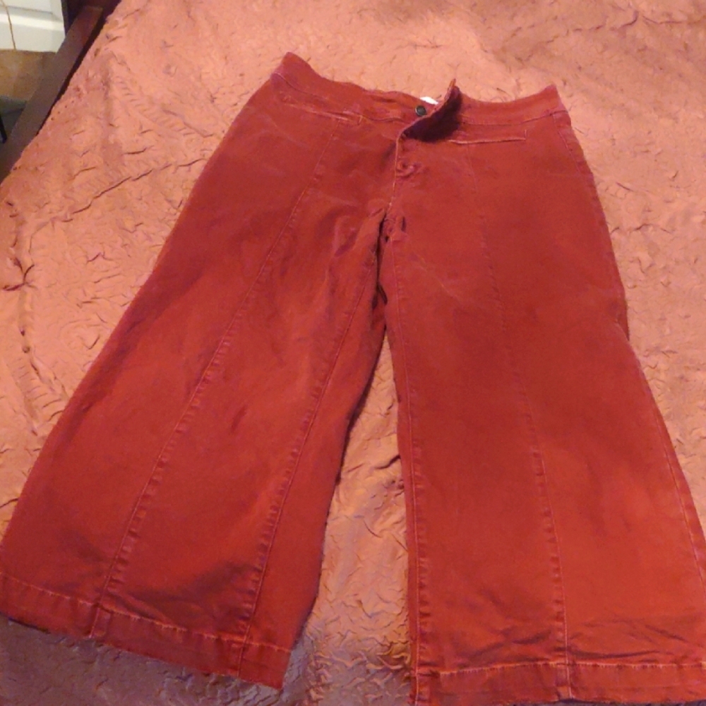 Women's Burgundy Colored Jeans